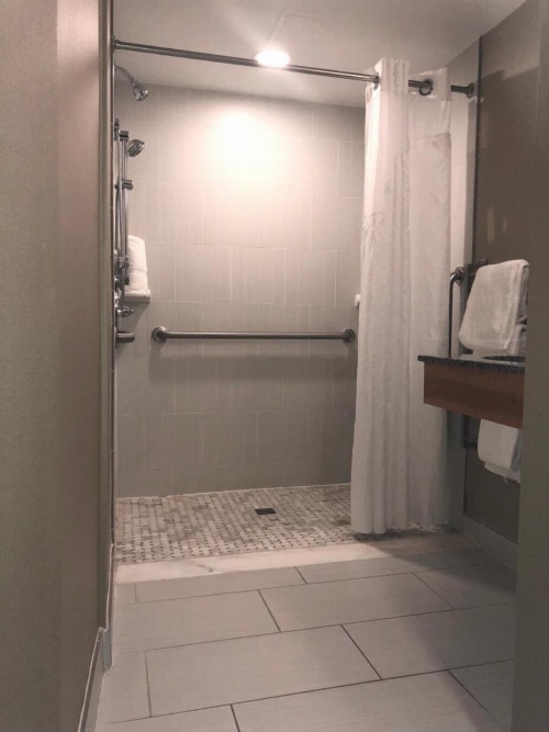 Holiday Inn Raleigh Downtown image 14